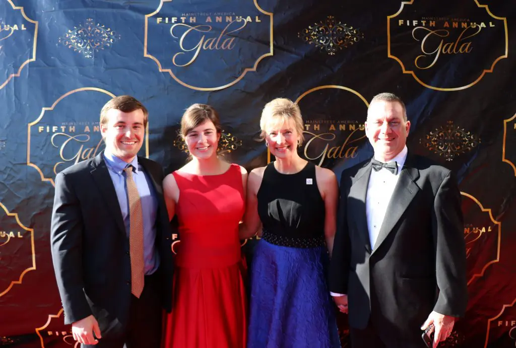 MainStreet America fundraiser for Texas Children's Neurological Research Institute
