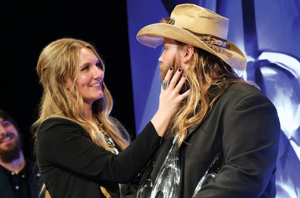 Rugged Country Star Chris Stapleton Surprises an Adoring Rodeo Crowd: His Closely-Guarded Secret’s Out