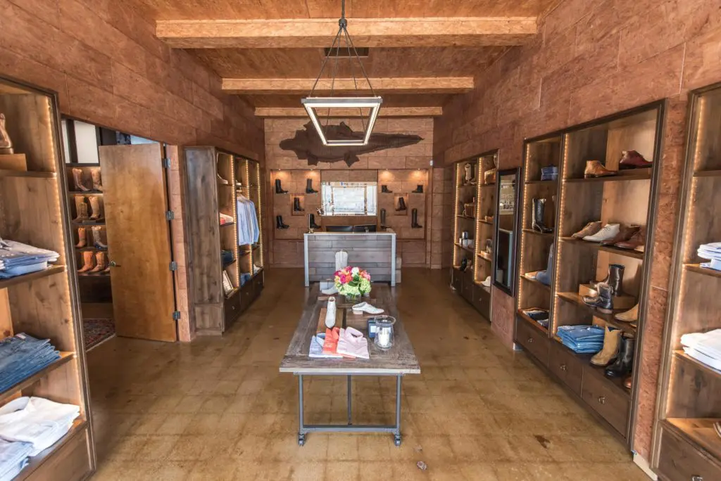 Lucchese Dallas boutique