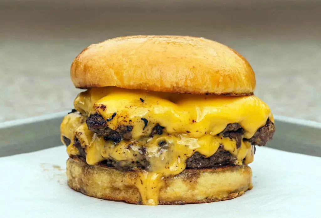 Balls Out Burger is now open in the Heights, slinging no frills burgers, fries, and milkshakes. 