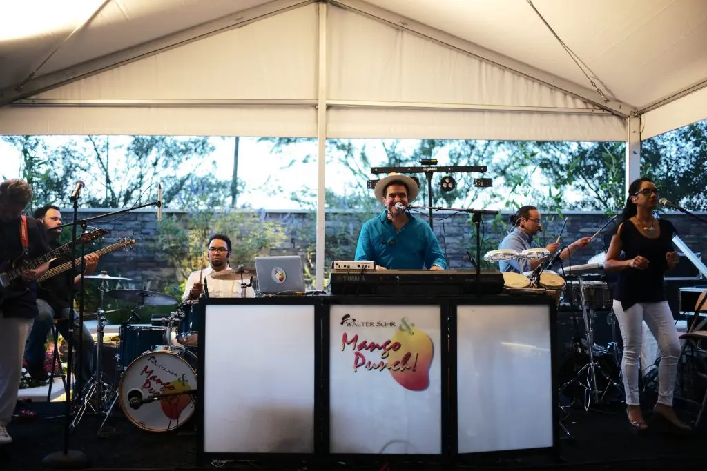Mango Punch! entertained guests with live music. 