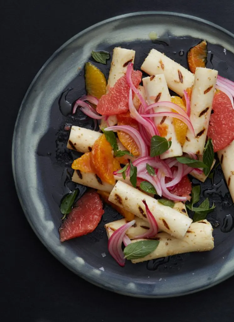 Grilled hearts of palm salad