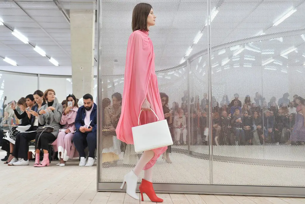Mismatched shoes are suddenly all the rage.