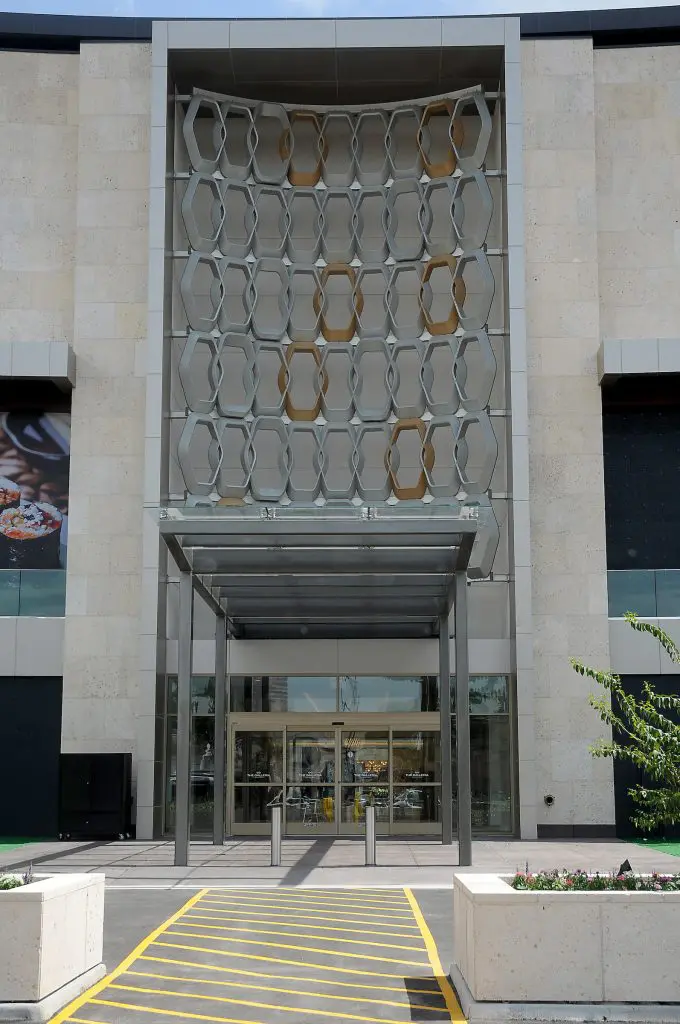 The new Galleria VI 
