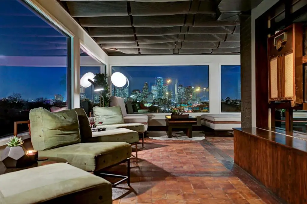 Raven Tower's bachelor pad inspired lounge has just the right ambiance.