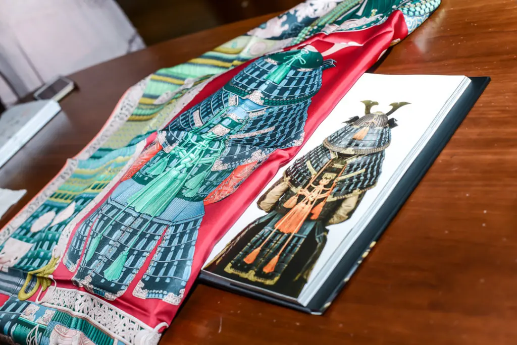 Parures de Samouraïs scarves (Framboise, Vert, Rose Poudre)