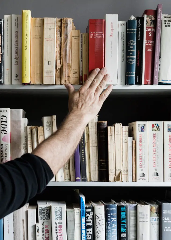 Detail of French research section of the bookcases. Among his favorite authors and volumes, Middleton cites “Truman Capote’s 'In Cold Blood' — masterful reporting and writing and eerie Kansas atmosphere; Richard Ellmann’s 1987 biography of Oscar Wilde, one of the best biographies published in recent decades; the Paris journals of Janet Flanner, The New Yorker’s French correspondent from the 1920s through the 1970s; and several novels by Patrick Modiano, a French writer who often returns to questions of memory and World War II, and who won the 2014 Nobel Prize for Literature. 