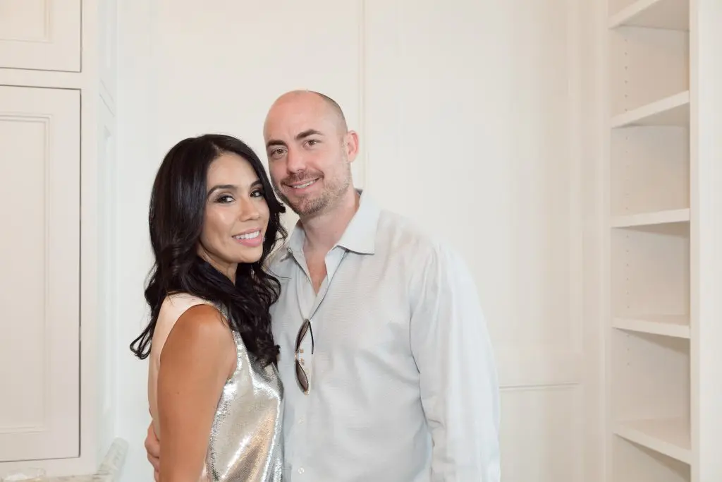 Vanessa Chavez, Charlie Kriegel
