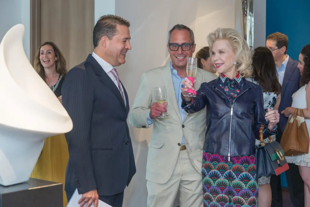 Mauricio Vallejo, Mark Sullivan, Lynn Wyatt