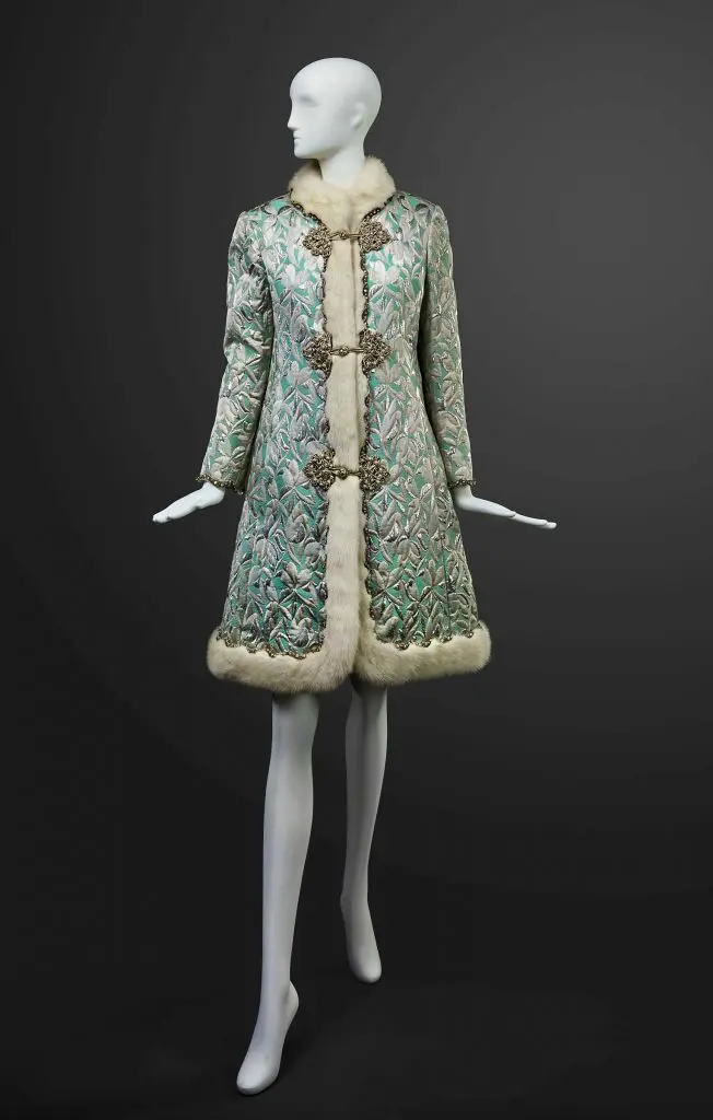 Oscar de la Renta coat and dress
ensemble, Fall 1968 (Courtesy MFAH Collection)