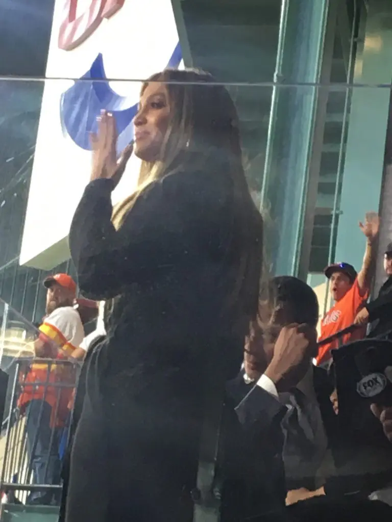 Jennifer Lopez blew a kiss to a few Houston fans during the World Series. (Photo by Jason Romano.)