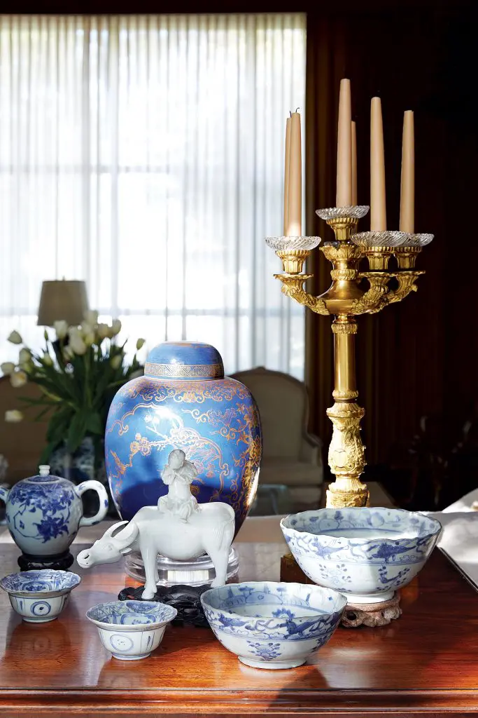 Hatcher Collection Ming dynasty porcelains from East & Orient. 