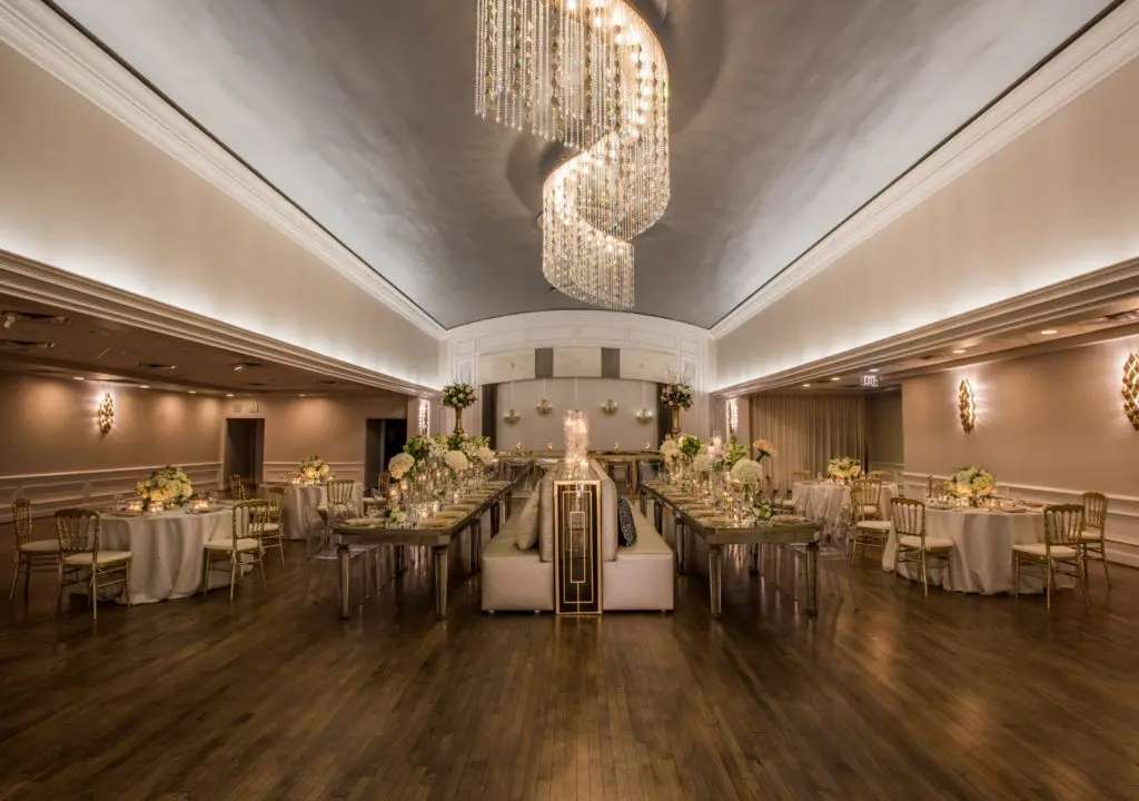 The Magnolia hotel's storied Pegasus Room received a magnificent facelift.