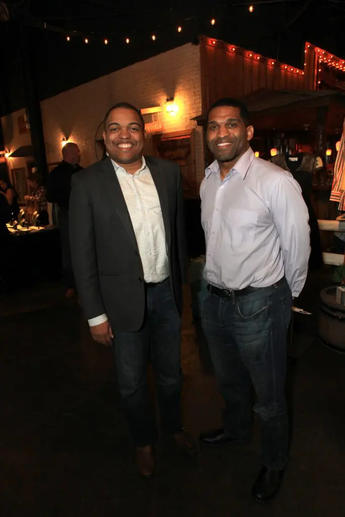 S.M. Wright II, Calvin Wright