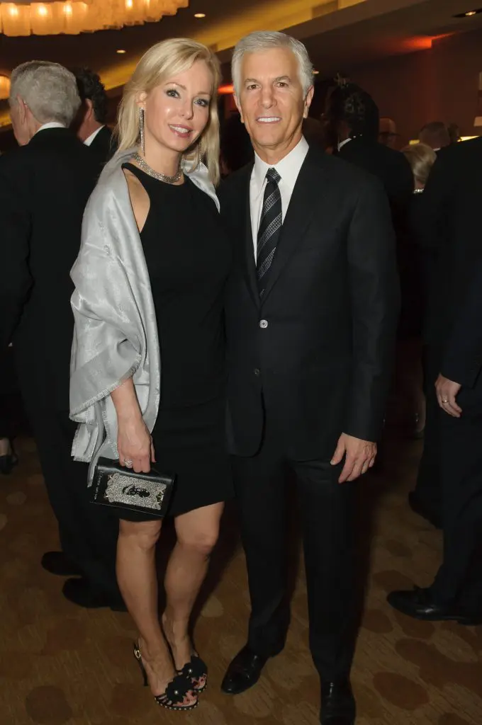 Tonja Wells, Ken Schnitzer