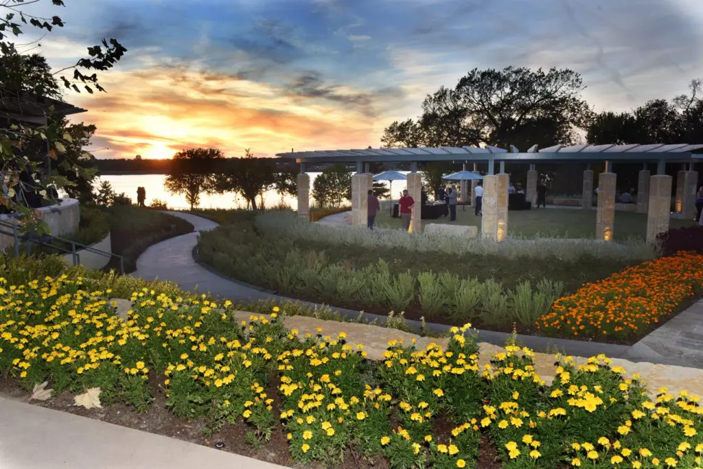 A Tasteful Place at the Dallas Arboretum