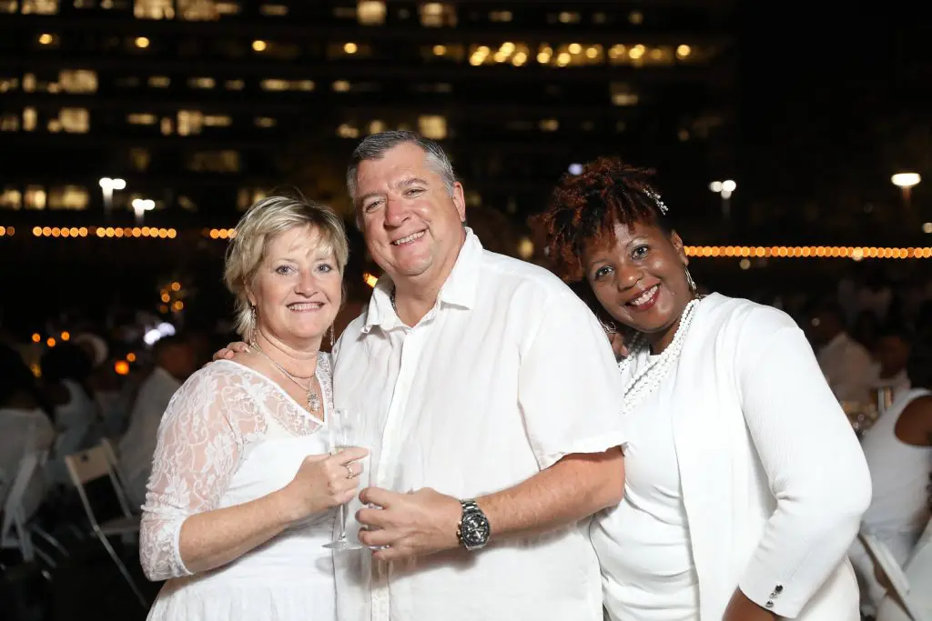 Bella Stephanie poses with fellow group members at Le Dîner en Blanc - Houston 2017