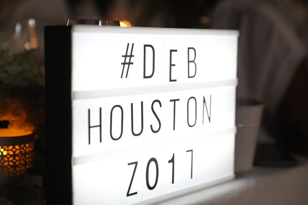 Le Dîner en Blanc - Houston 2017 LED table decor