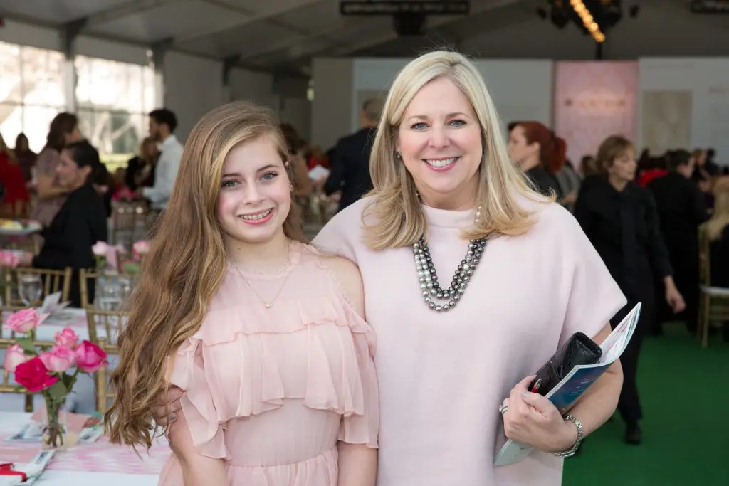 Kristi Hoyl and daughter