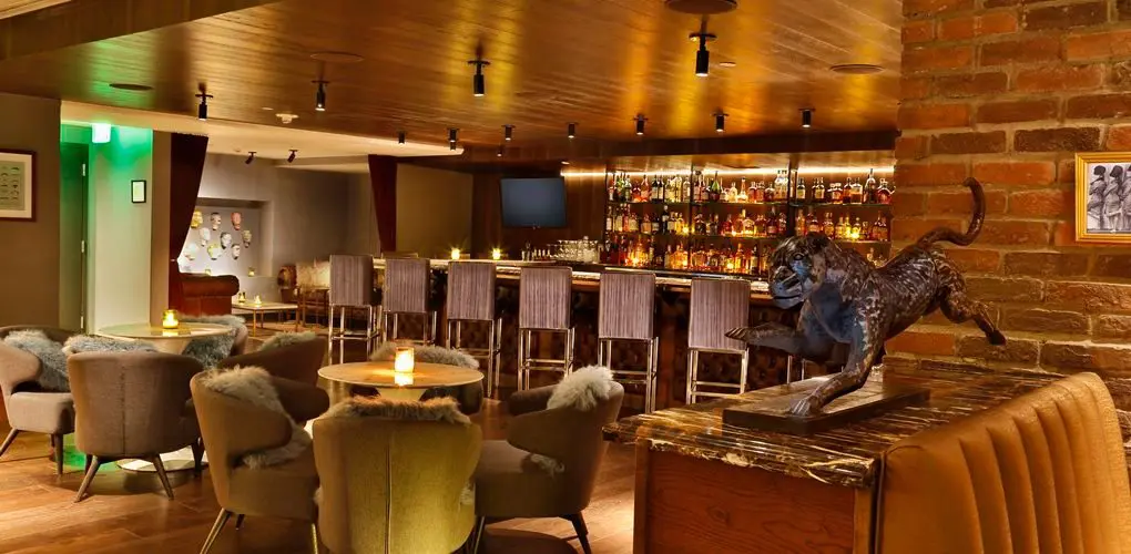 Underground cocktail lounge Bourbon & Banter. 