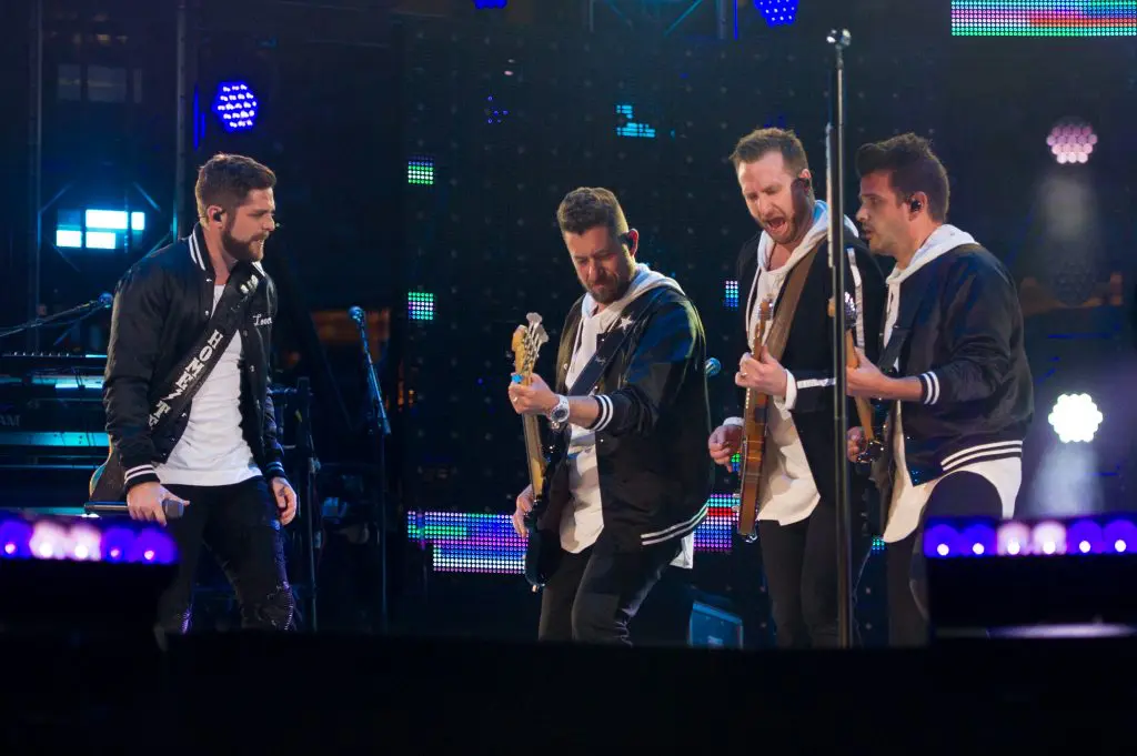 Thomas Rhett made sure his band stayed involved in his Houston Rodeo concert.