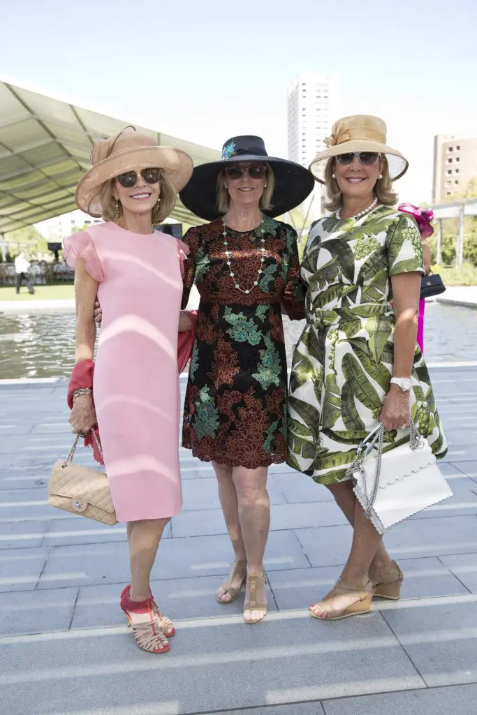 Hermann Park Conservancy Hats in the Park luncheon in the McGovern Centennial Garden (Photo by Jenny Antill Clifton)