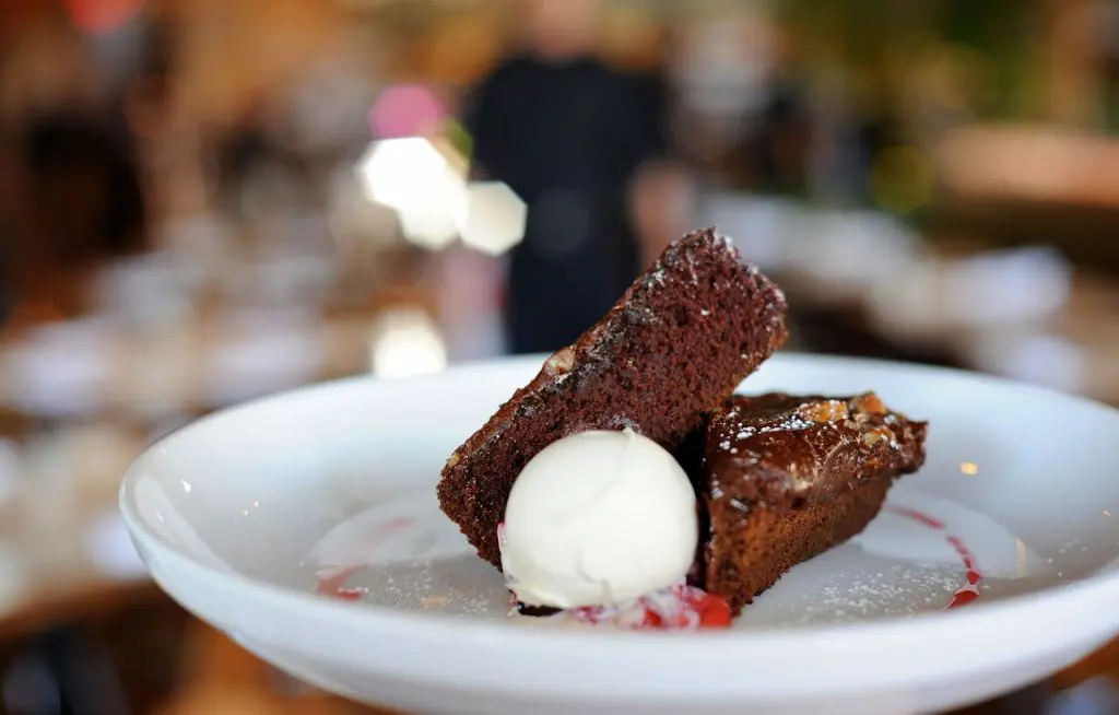 Benjy's is serving warm chocolate cake, just like mom used to make. 