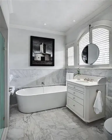 This bathroom is sleek and contemporary. 