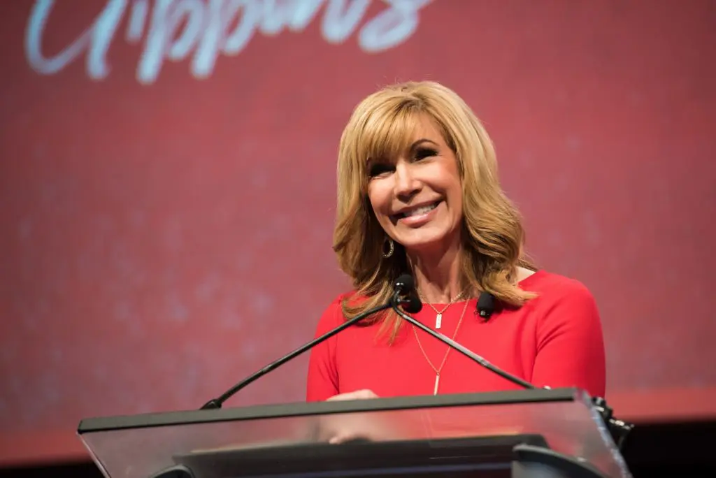 Go Red Lunch Raises a Whopping $1.5 Million With Plenty of Heart: Survivors Take the Stage to Spread Hope