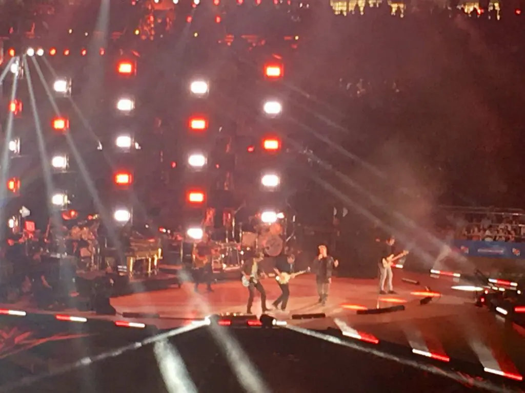 The band brought out a banjo toward the end of the set. 