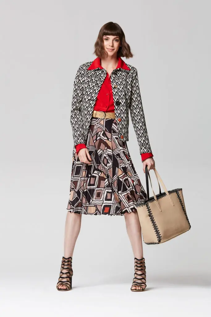 Avoid the clash and mix and match complementary prints like this look by Maliparmi.
