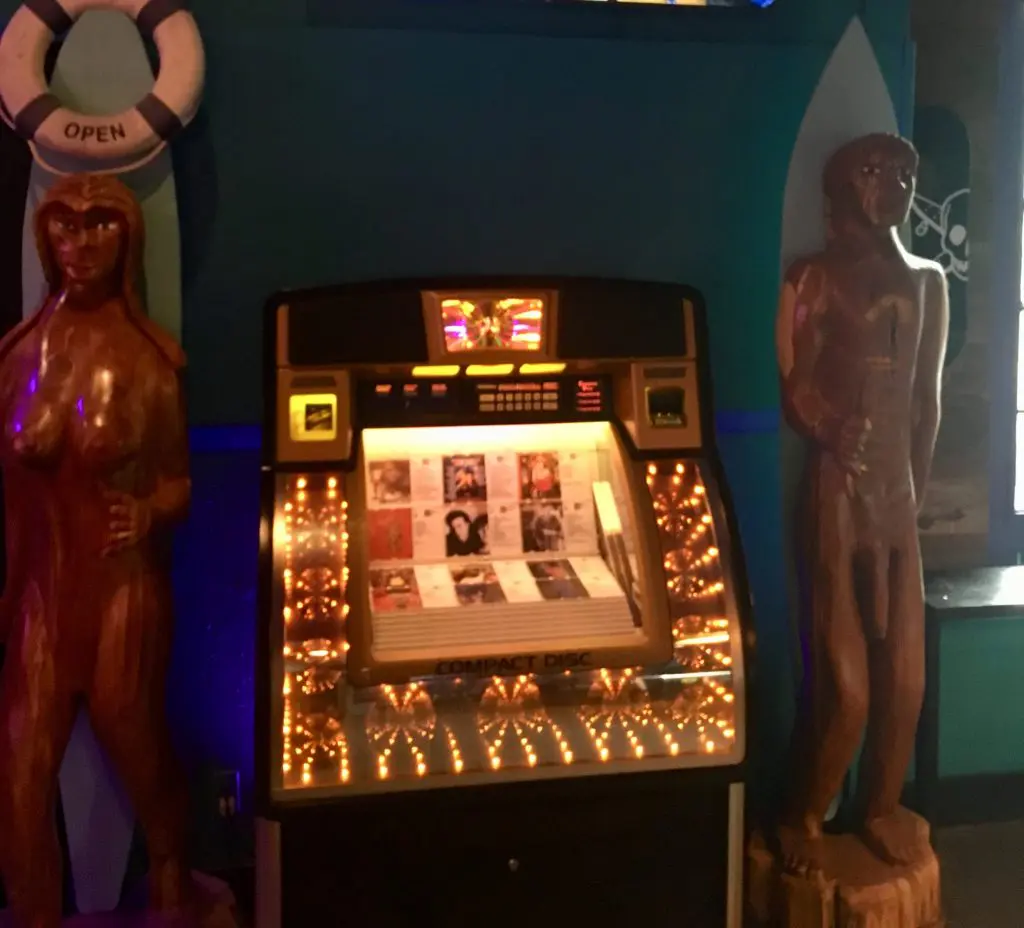 An old school juke box sets the mood. 