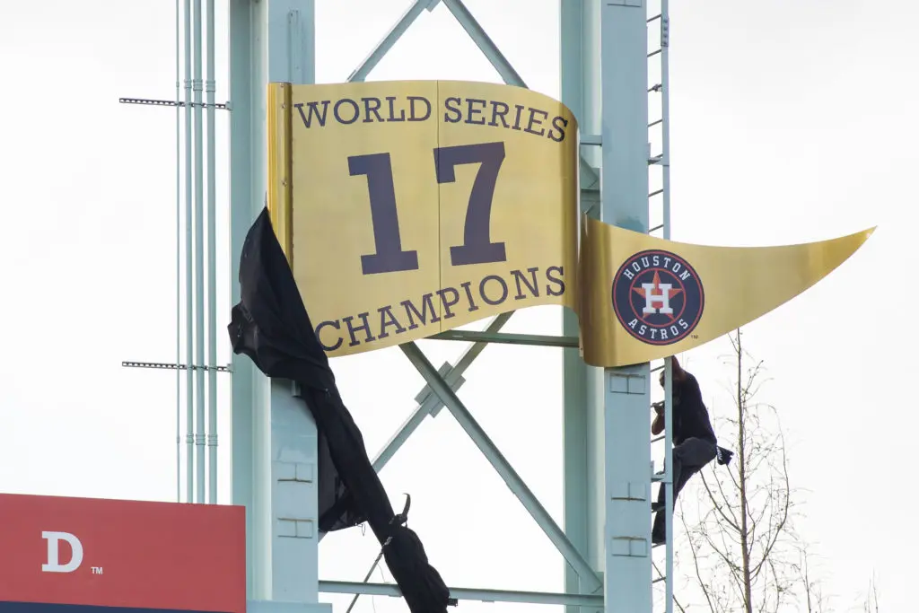 Leaf Blowers, Astros’ Banner Commandos, Alex Bregman’s Crazy Defense and The Other Derek Fisher: Fun Home Opener is Another Warning Shot at Yankees From Houston’s World Champs