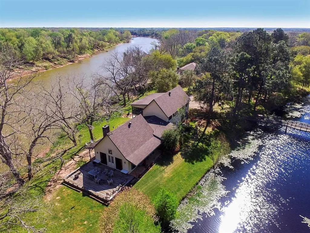 In all, Cool Acres sits on over 400 acres. 