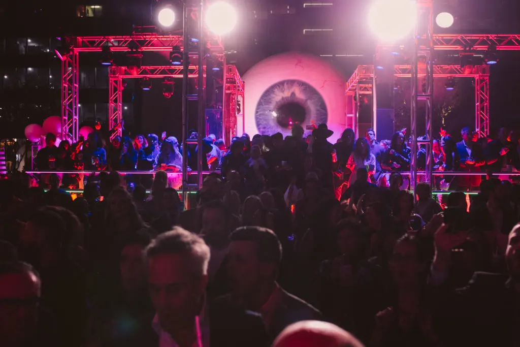 An Epic Eye Ball Turns Dallas’ Downtown Lawn Into a Massive 1980s Throwback Party: Boombox Time Machine Sets a Wild Stage