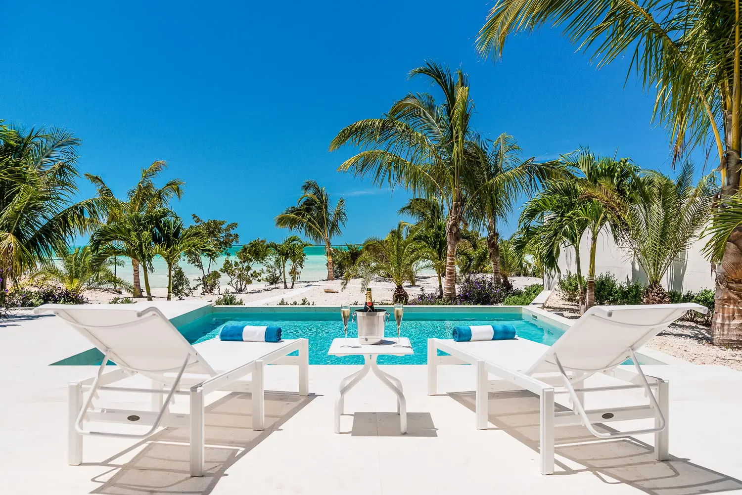Luxury Retreats Villa bari