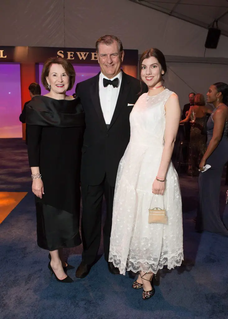 Micki Rawlings, Mayor Mike Rawlings and Michelle Rawlings