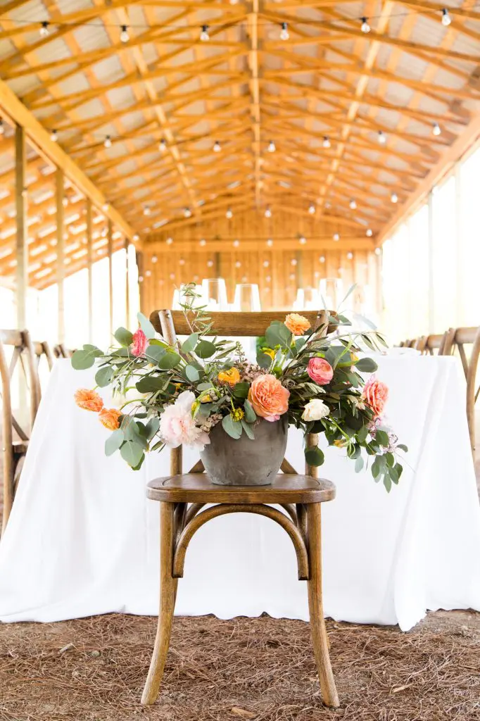 Floral arrangement by Maxit Flower Design