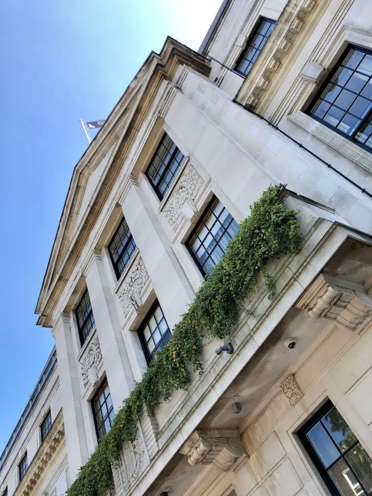 Town Hall Hotel 