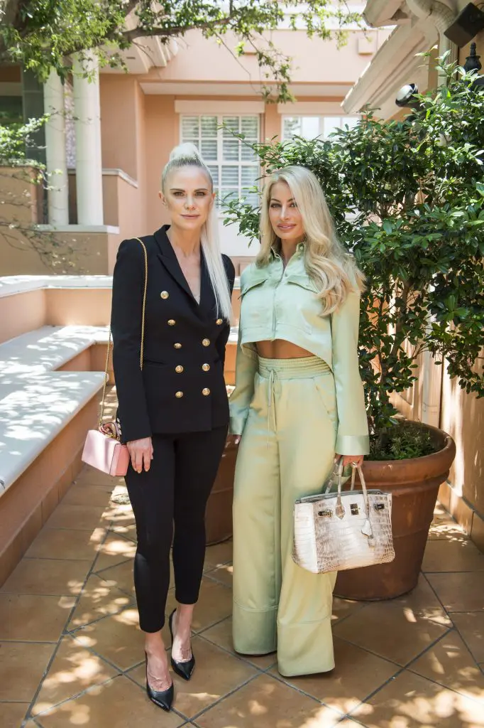Kristen Smith, Justine Mullen