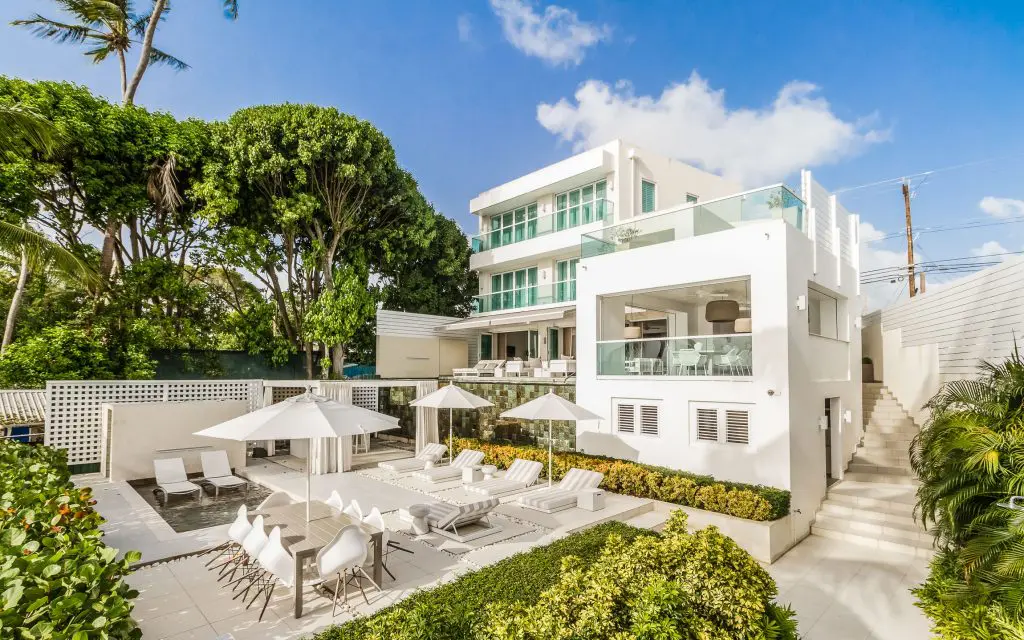 Footprints villa in Barbados is a flawless, contemporary getaway. 