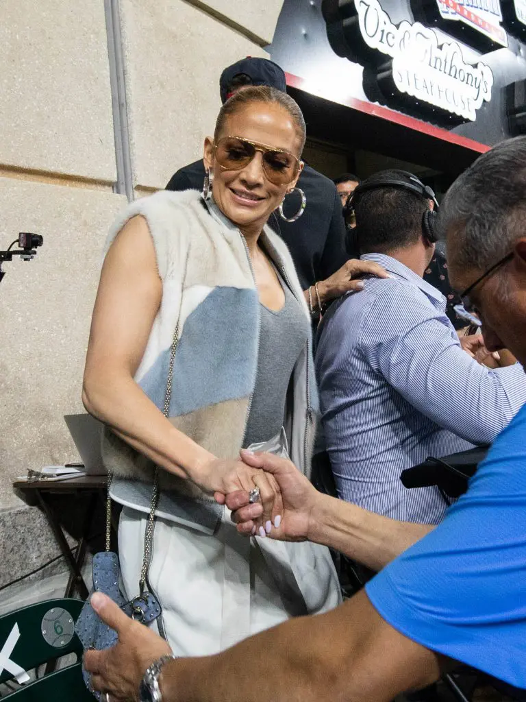 Jennifer Lopez leaned on her man, Alex Rodriguez, and a kind stranger at the Astros game.