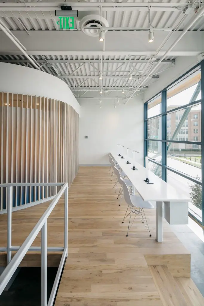 The new space offers a stylish atmosphere for a non toxic service by expertly trained nail technicians.