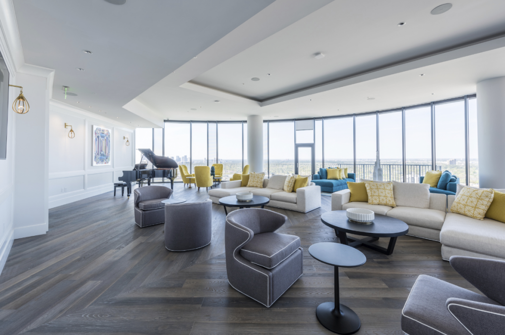 The Kirby Collection's sky lounge is a 25th floor retreat. (Photo by VJ Aripe.)