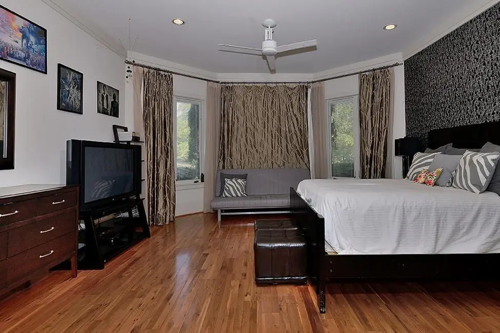 The stunning home features six bedrooms. 