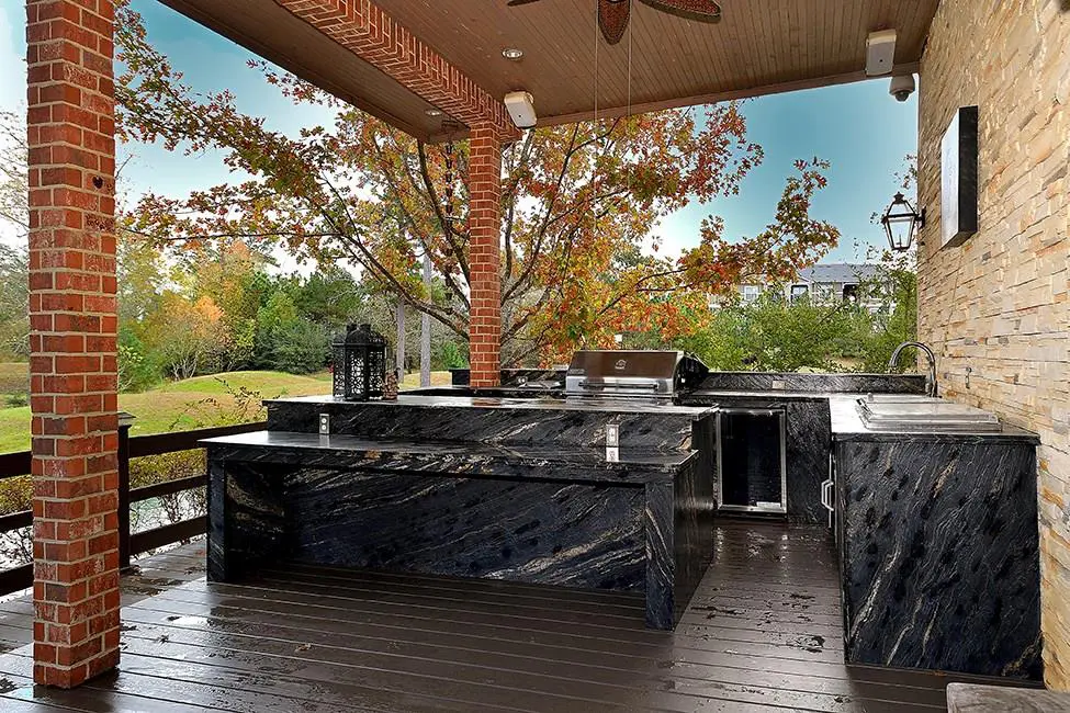 An outdoor grill lets you make the most of any winter night out on the water. 