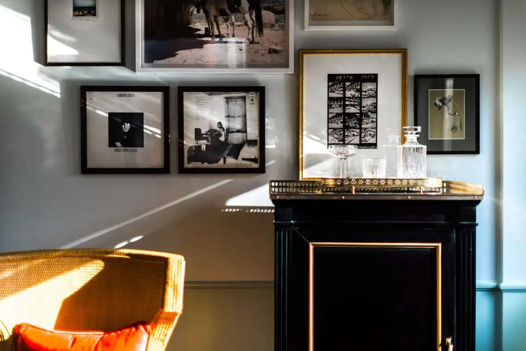 A corner suite
