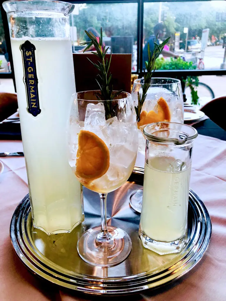 Brasserie du Parc gets into brunch cocktails with the The Good Hair Fairy.