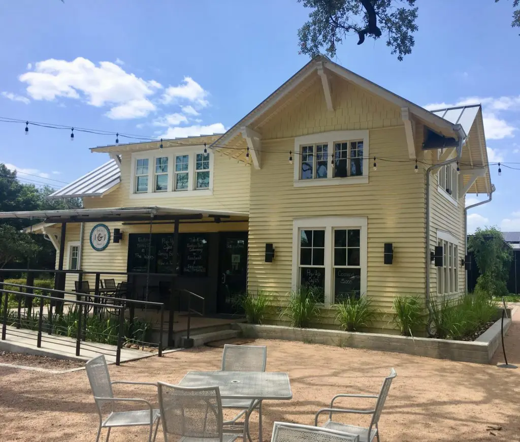 High-Profile Park Restaurant Suddenly Shutters, Leaving a Bellaire Void: Once Trumpeted Spot Only Lasts a Year