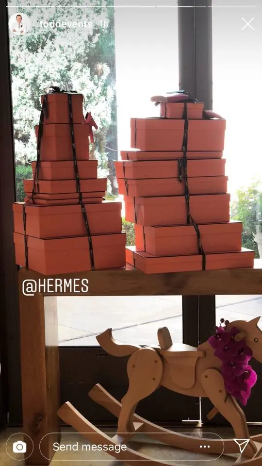 Stacks of Hermes gifts are a fitting addition to this shindig @toddevents).
